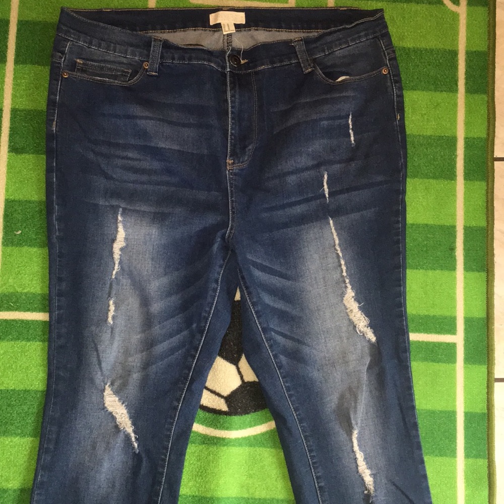 Forever 21 Stressed Jeans